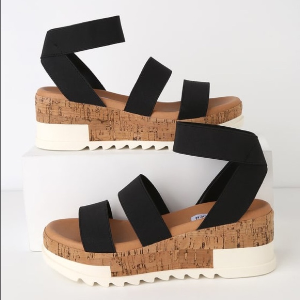 Bandi Steve Madden Platform Sandals